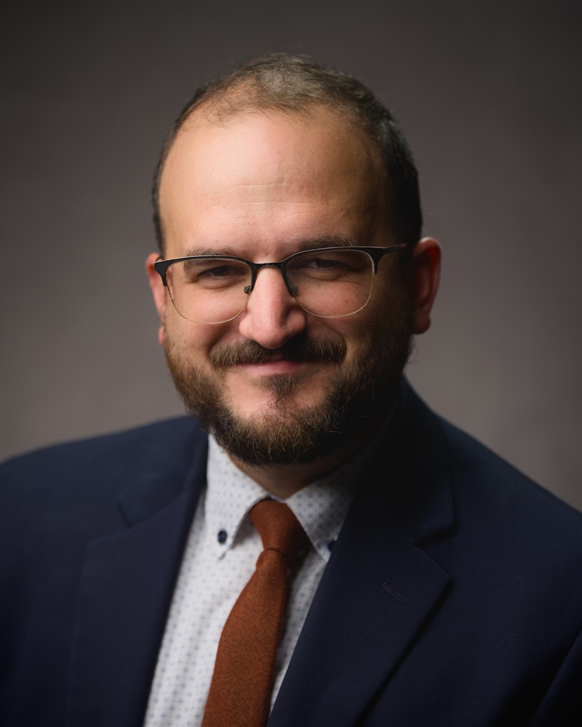 A portrait of Dan Kemp