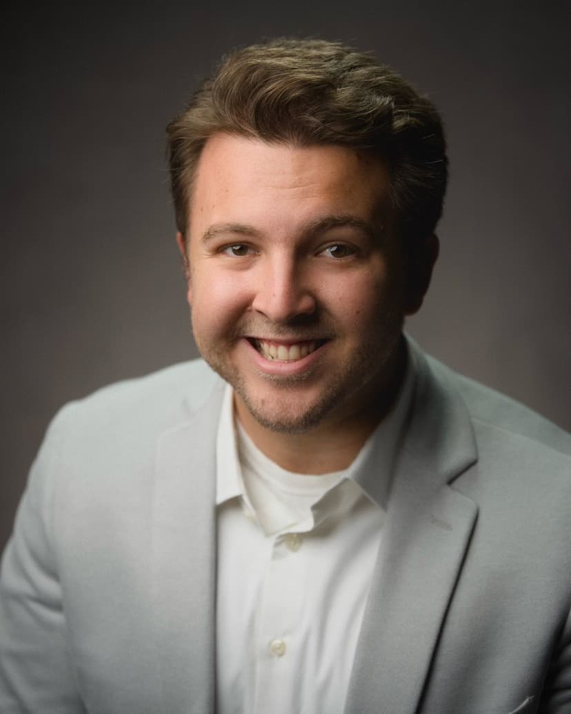 A portrait of Ian McMillen