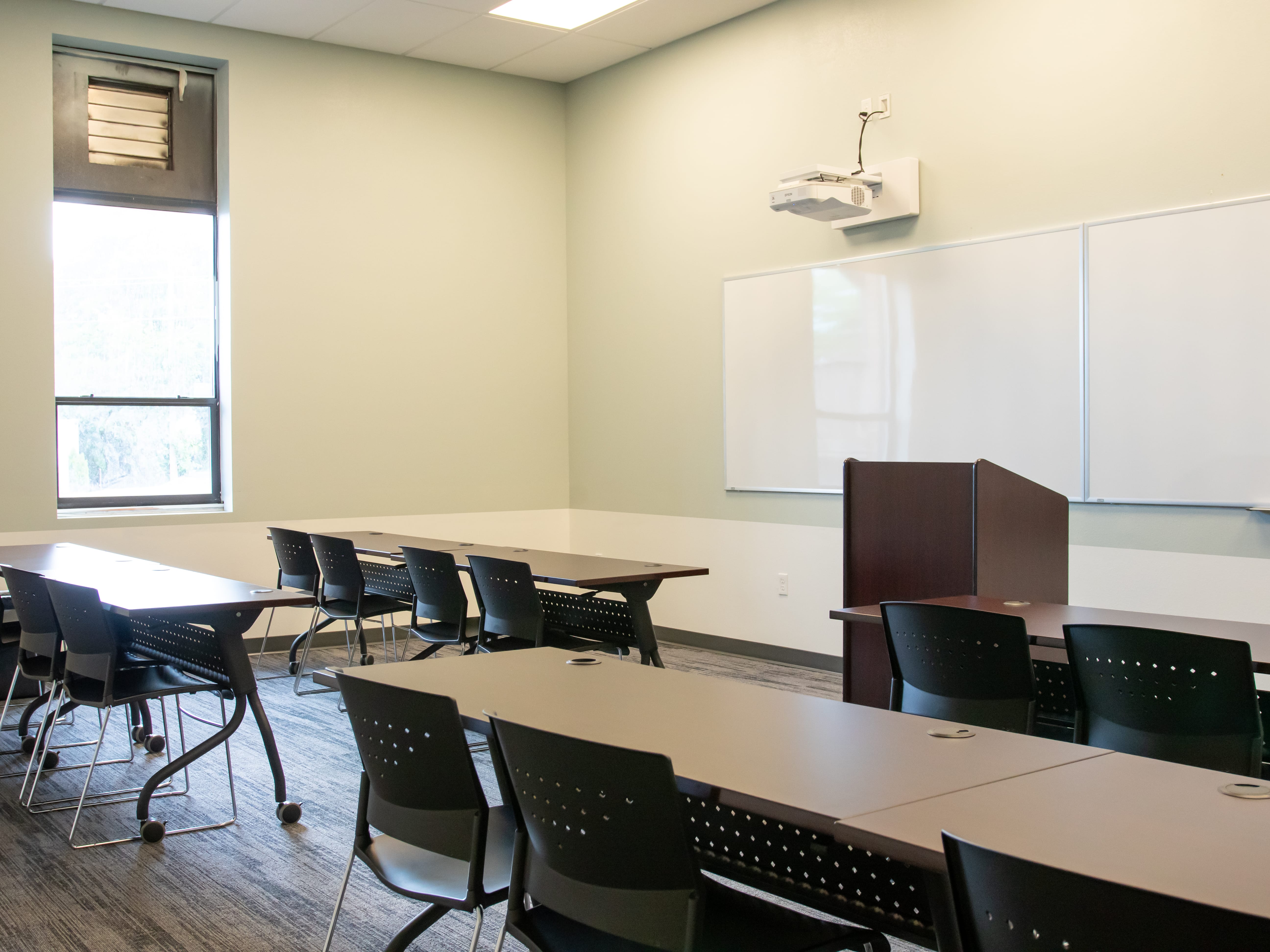 north-campus-classroom-angled-shot-empty-interior_ud7ujn.jpg