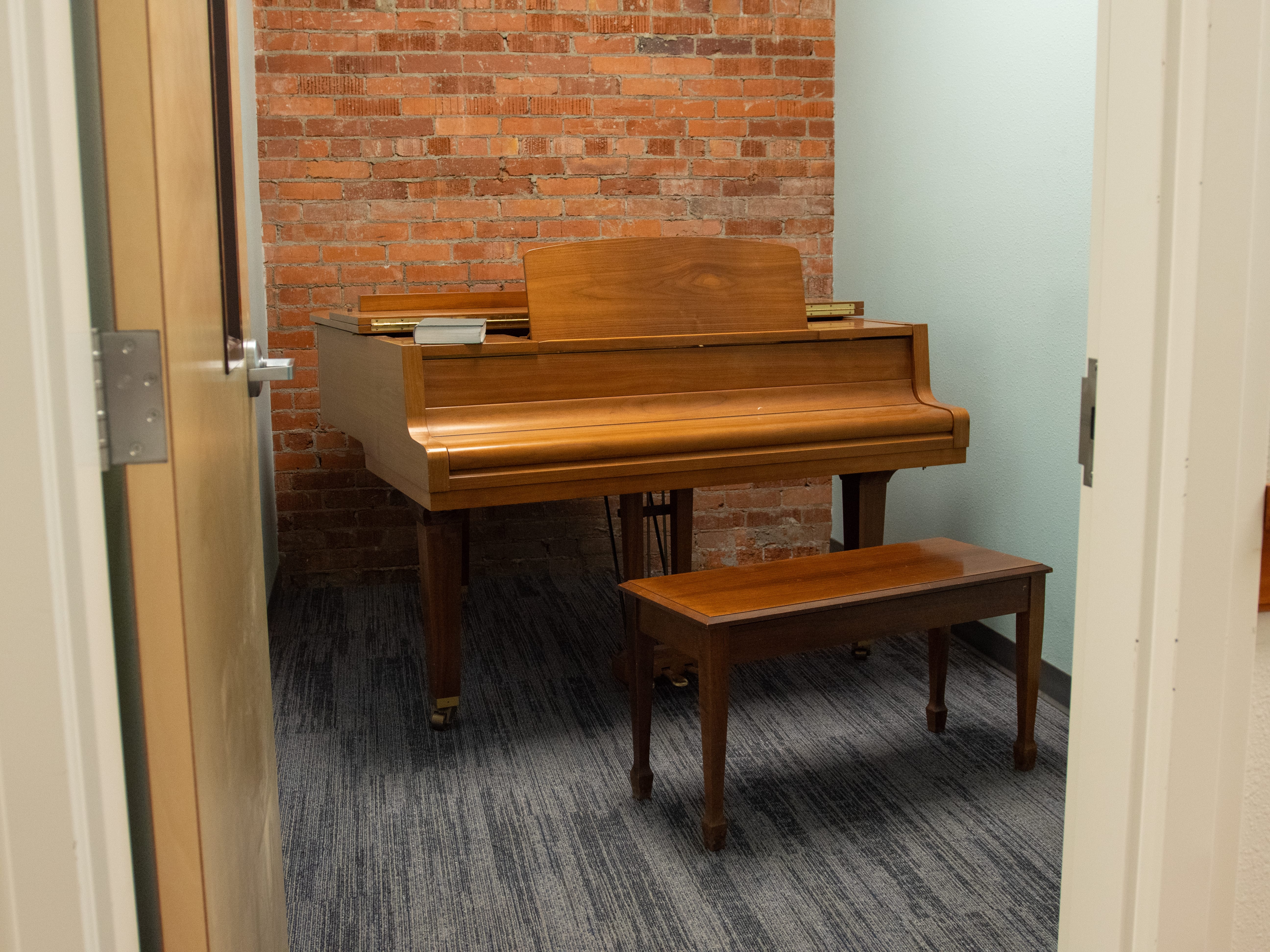 north-campus-grand-piano-practice-room_vm7wq6.jpg