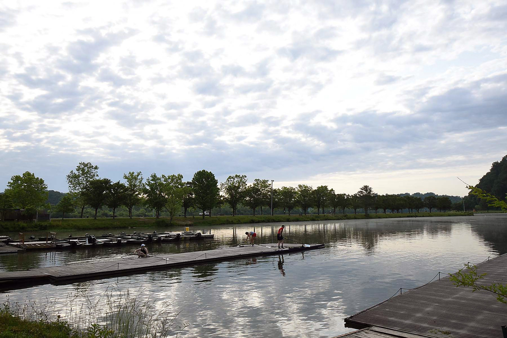 prepping-for-1st-practice-of-nationals-week-rowing-team-new-saint-andrews-college_ikoi4p.jpg