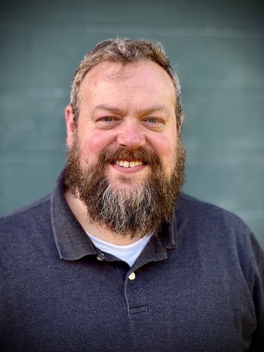 A portrait of Jason Farley