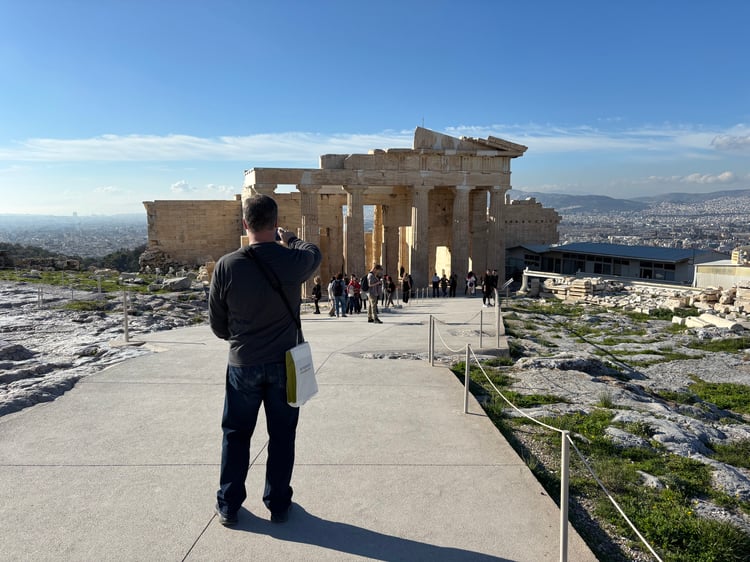 schelct with Parthenon